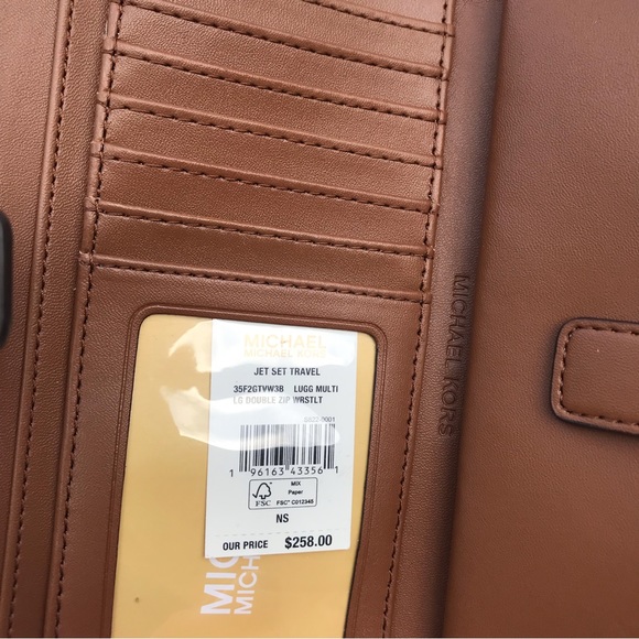 Nwt! Michael Kors Wallet - Picture 7 of 7